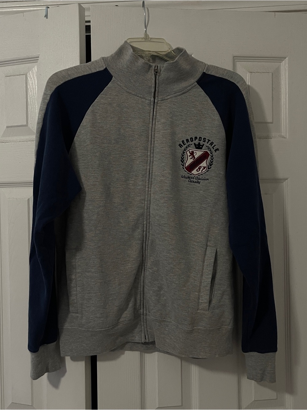Aeropostale Gray & Navy Full-Zip Men's Sweater Jacket